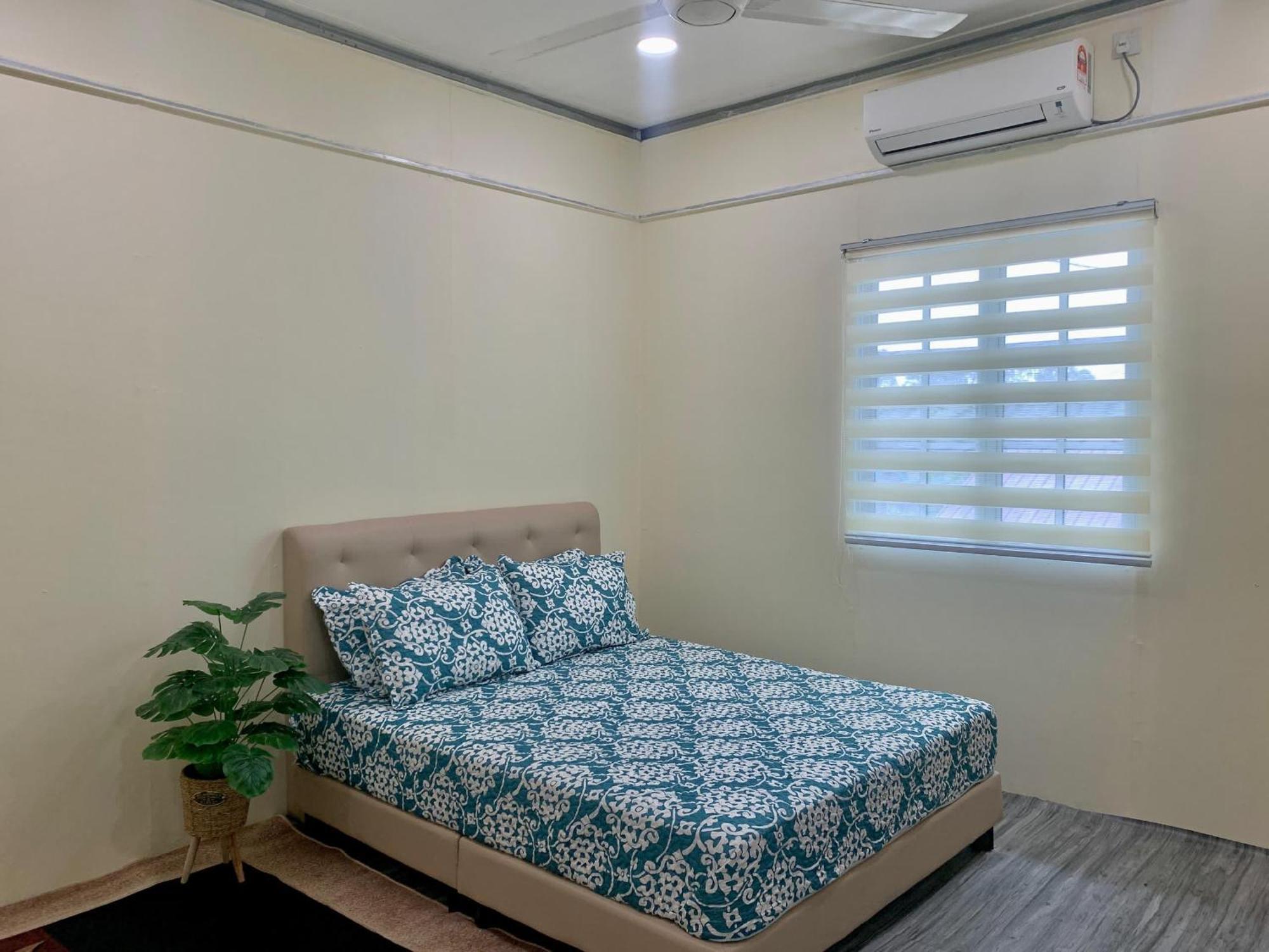 Tiara Inn Homestay 2 Tingkat Pontian Johor Pontian Besar Exterior photo